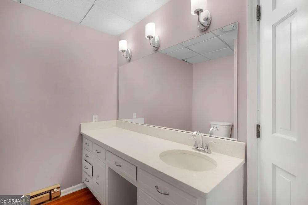 127 Windsor DR Calhoun, GA 30701