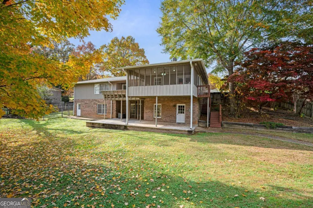 127 Windsor DR Calhoun, GA 30701