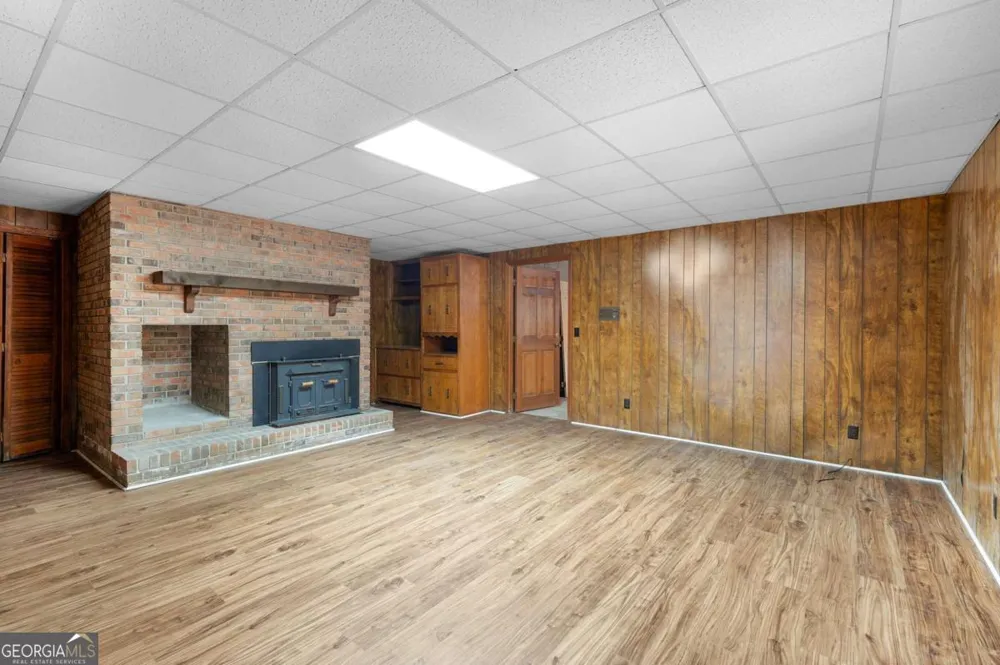 127 Windsor DR Calhoun, GA 30701