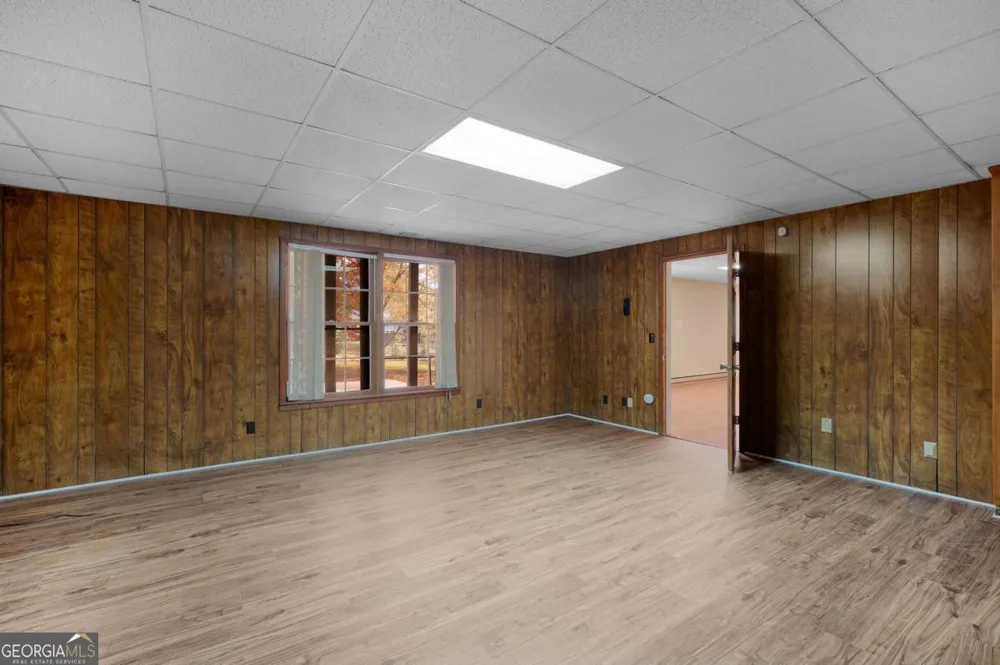 127 Windsor DR Calhoun, GA 30701