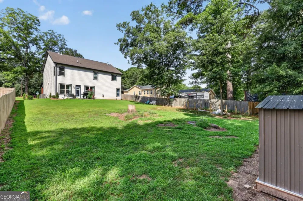 208 Shields ST Winder, GA 30680