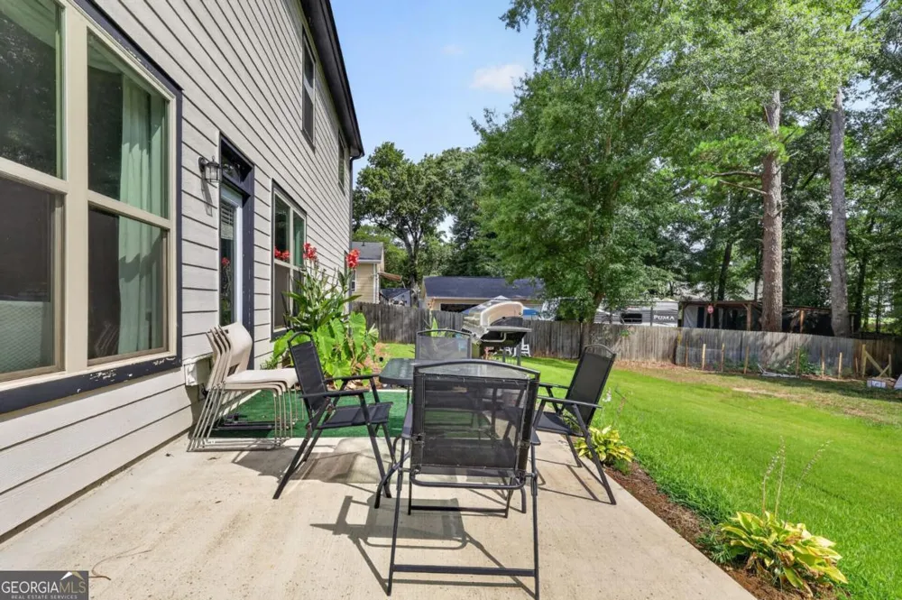 208 Shields ST Winder, GA 30680