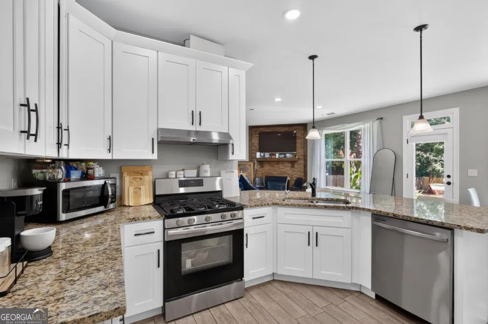208 Shields ST Winder, GA 30680