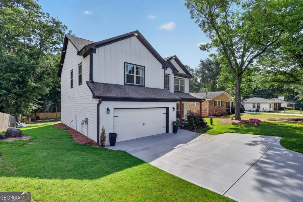208 Shields ST Winder, GA 30680