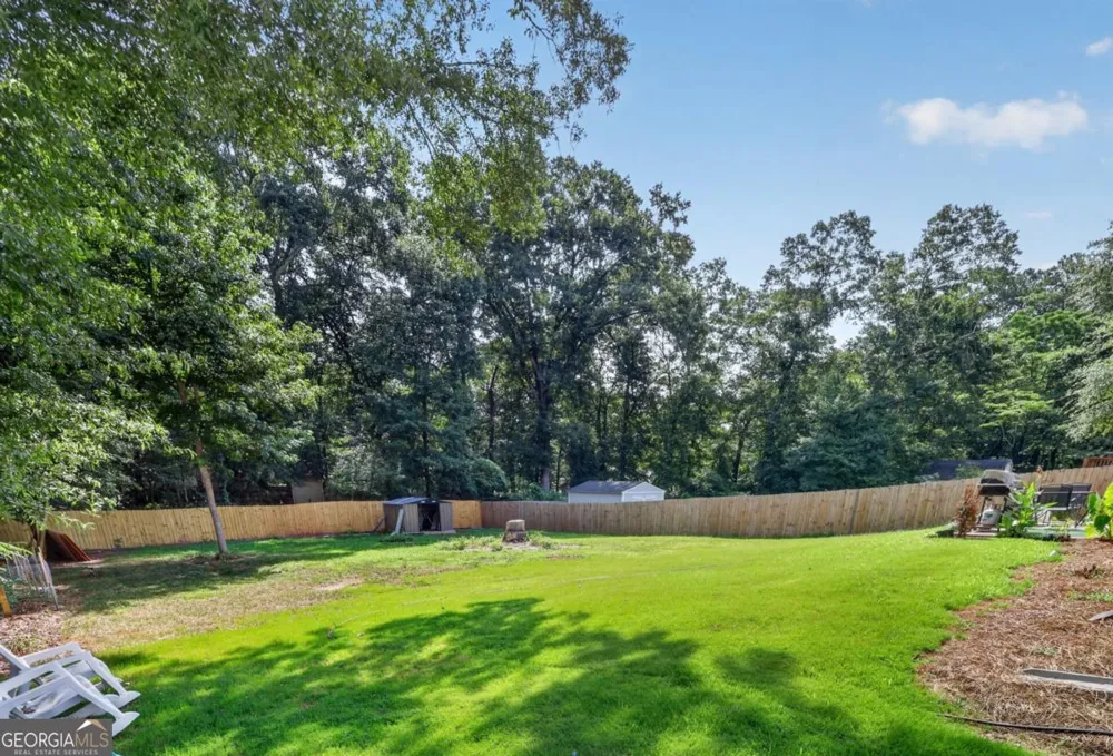 208 Shields ST Winder, GA 30680