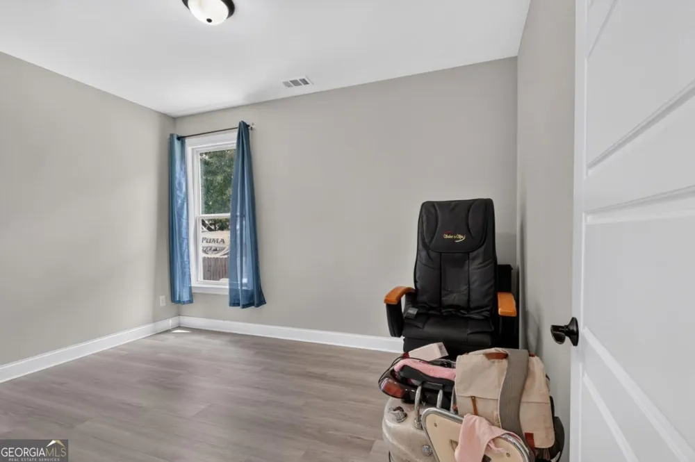 208 Shields ST Winder, GA 30680