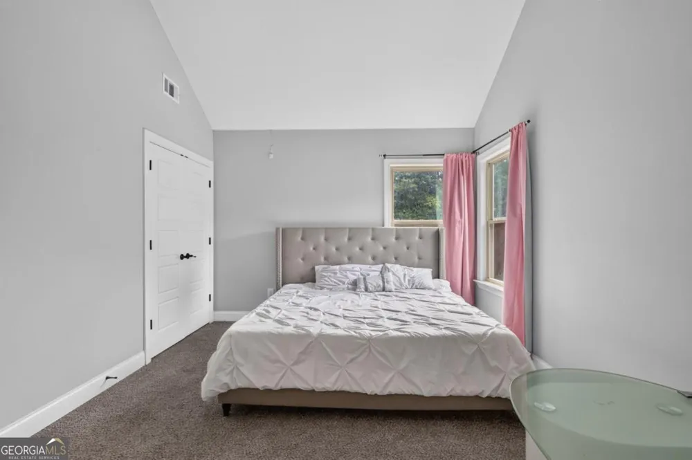 208 Shields ST Winder, GA 30680