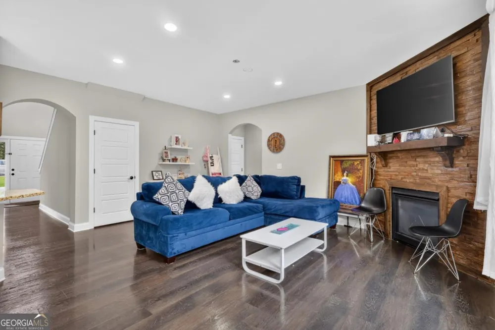 208 Shields ST Winder, GA 30680