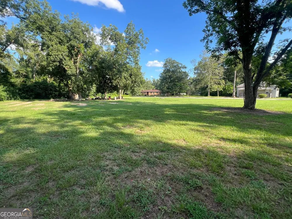 6 Denmark ST Statesboro, GA 30458