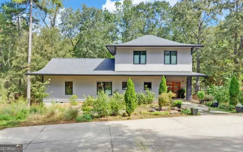 675 Freedom Heights