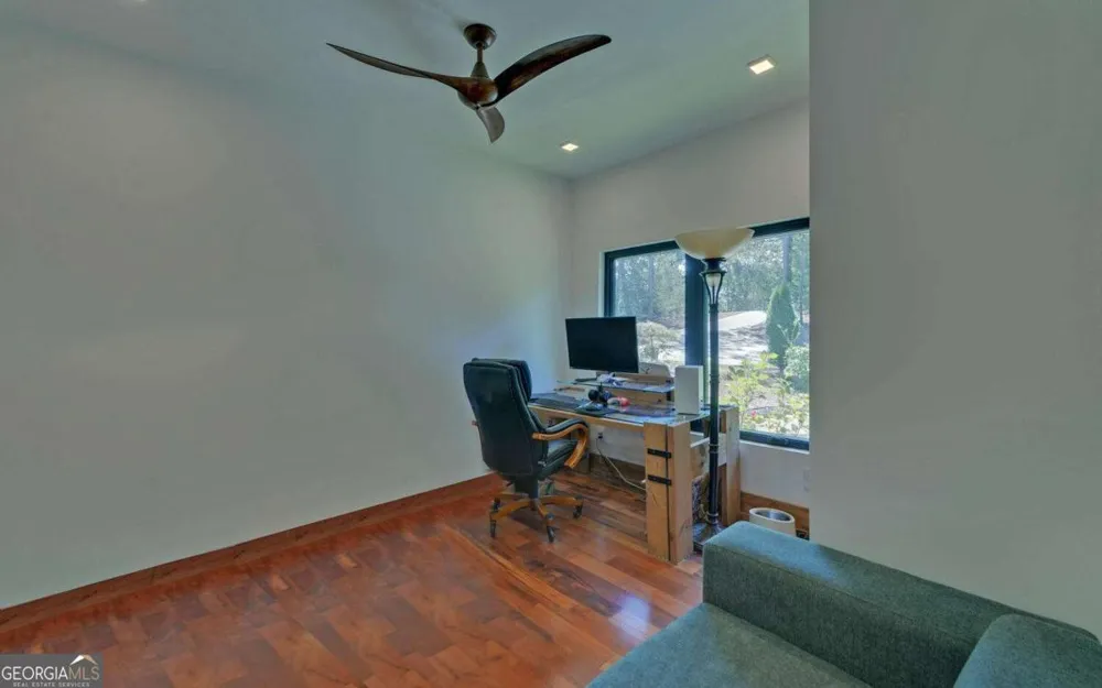 675 Freedom Heights Hartwell, GA 30643