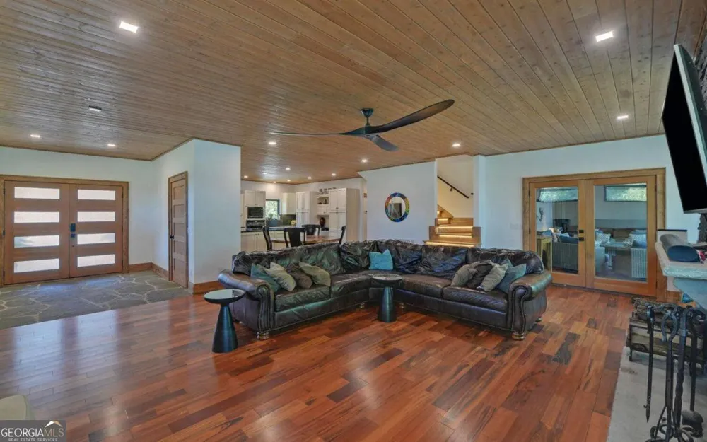 675 Freedom Heights Hartwell, GA 30643