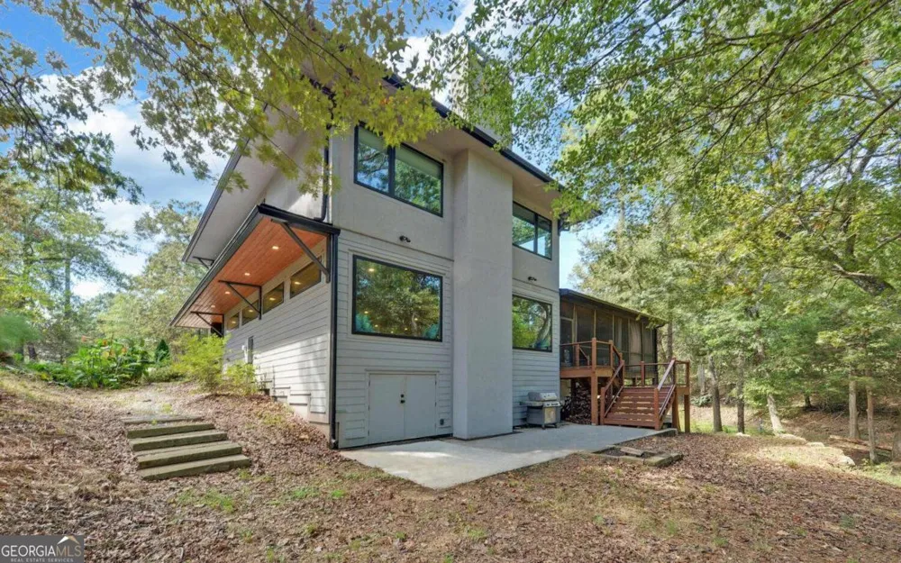 675 Freedom Heights Hartwell, GA 30643