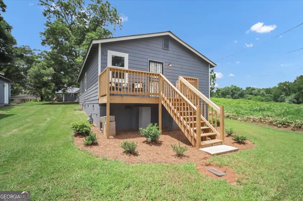 242 Jackson ST Barnesville, GA 30204
