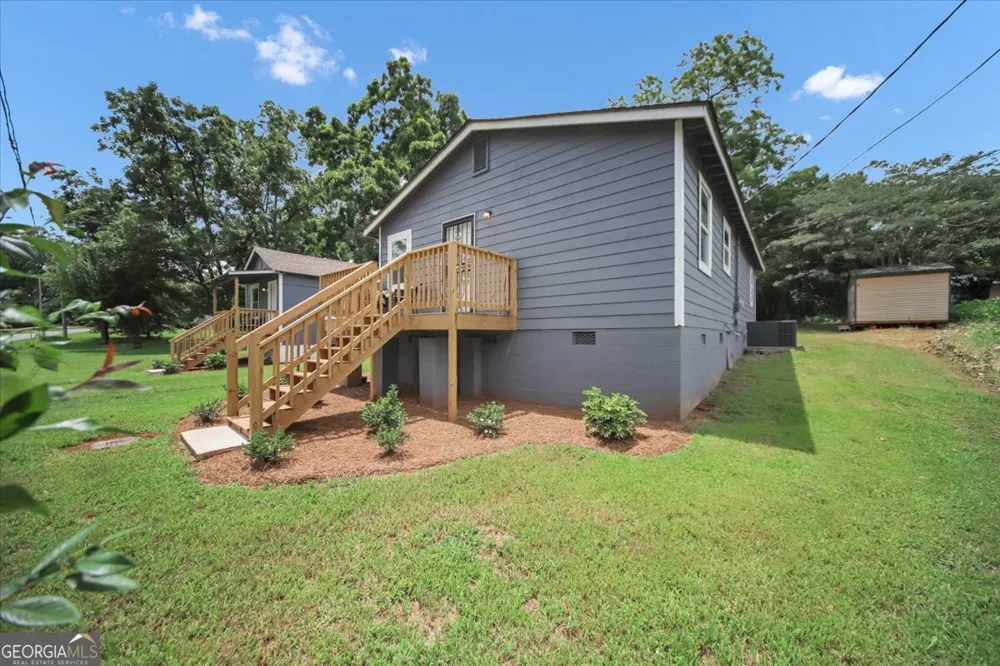 242 Jackson ST Barnesville, GA 30204