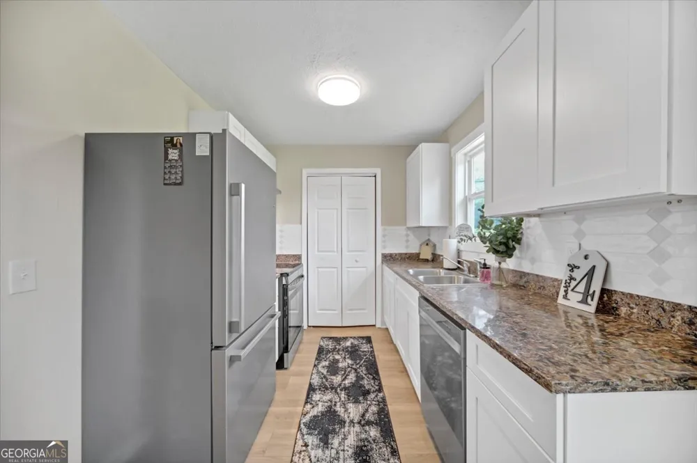 242 Jackson ST Barnesville, GA 30204