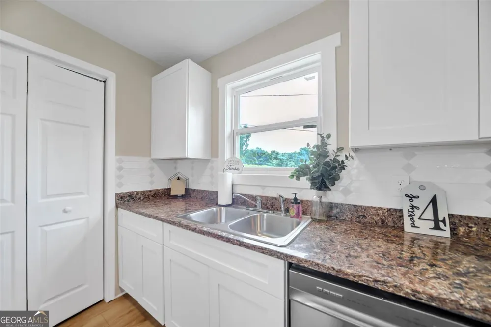 242 Jackson ST Barnesville, GA 30204