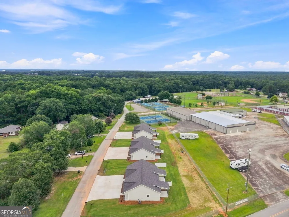18,46,66 CLAY ST Hartwell, GA 30643