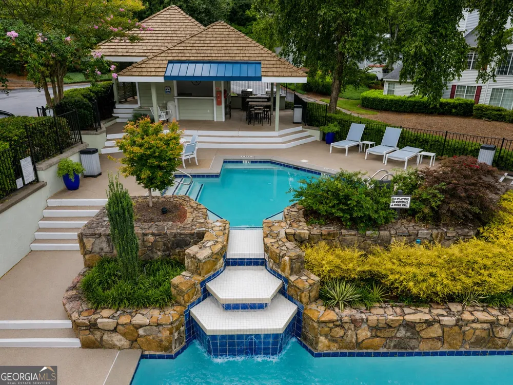 702 Glenleaf DR Peachtree Corners, GA 30092