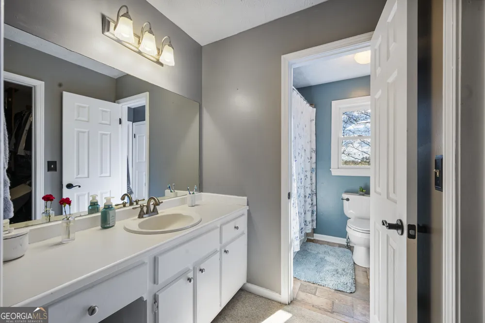 218 Johnson DR Braselton, GA 30517