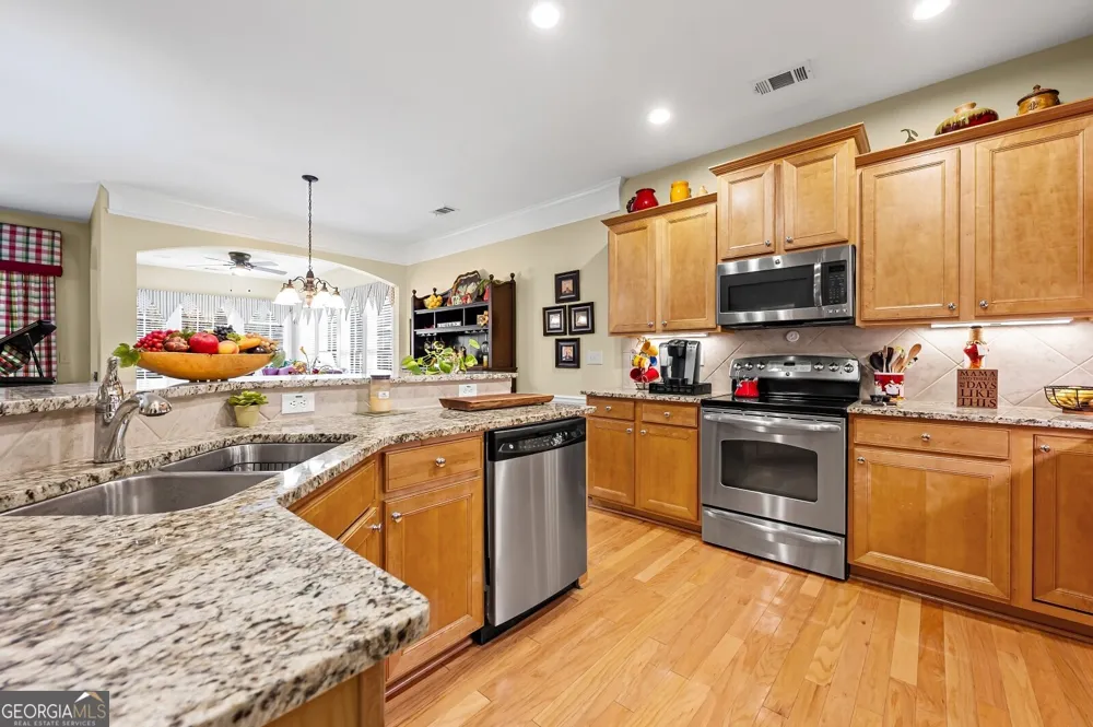 1081 Spring Station RD Greensboro, GA 30642