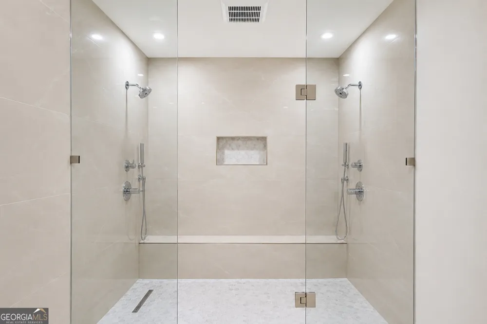 318 Sandy Springs CIR Sandy Springs, GA 30328