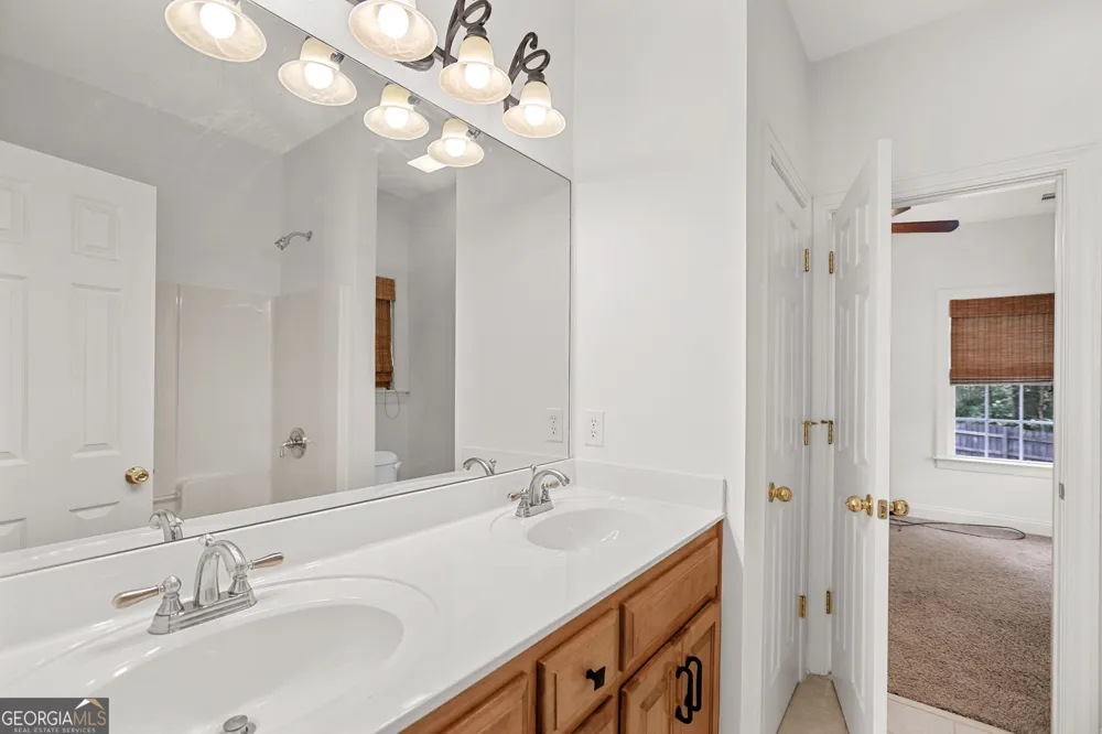 95 Lyndhurst WAY Sharpsburg, GA 30277