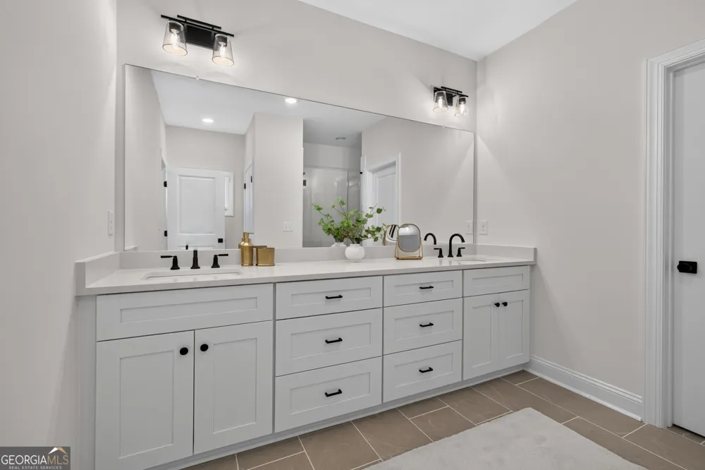 3952 Fulson DR Lilburn, GA 30047