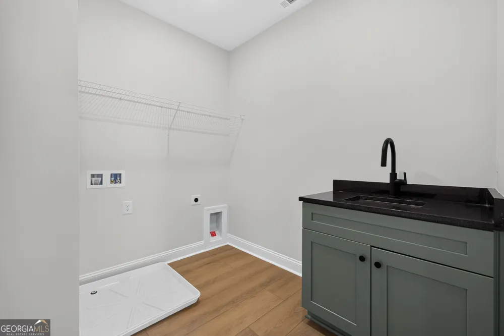 3952 Fulson DR Lilburn, GA 30047