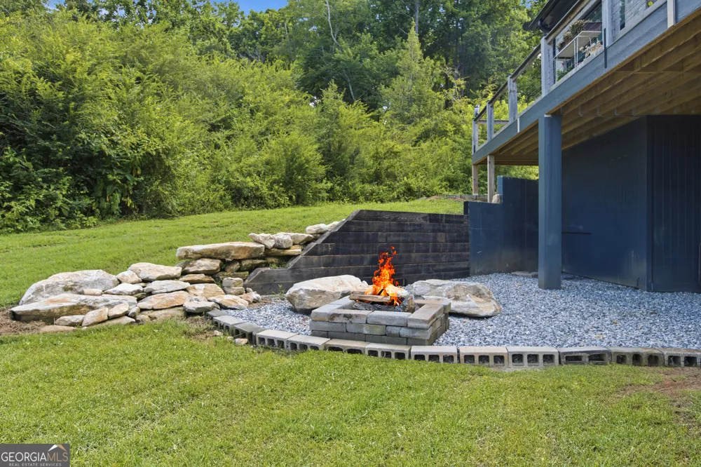 593 Amy's Creek RD Clarkesville, GA 30523
