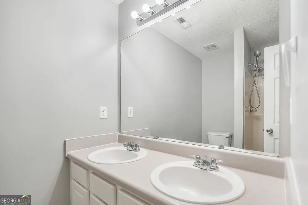 6947 Gallant CIR SE Mableton, GA 30126