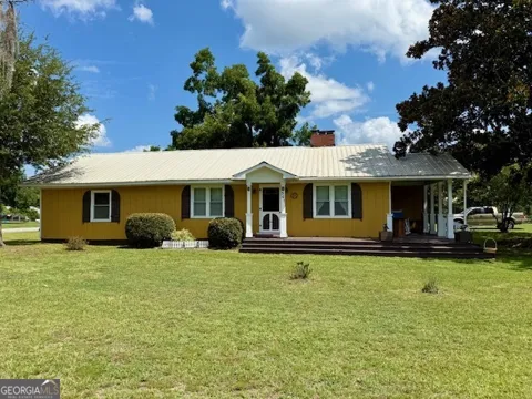 301 E Willow Lake DR