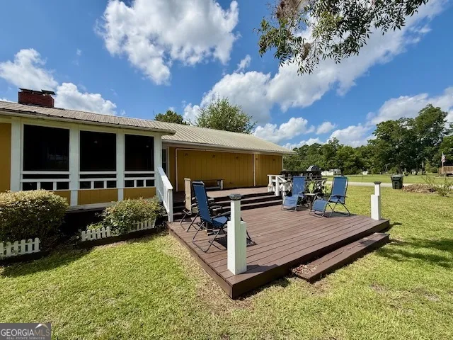 301 E Willow Lake DR Metter, GA 30439
