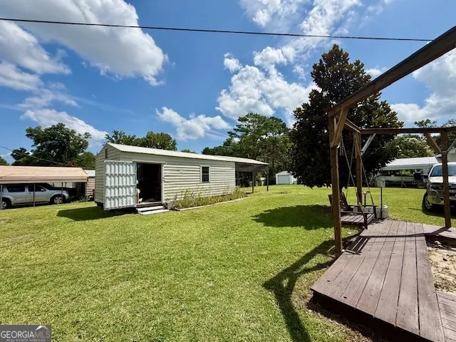 301 E Willow Lake DR Metter, GA 30439
