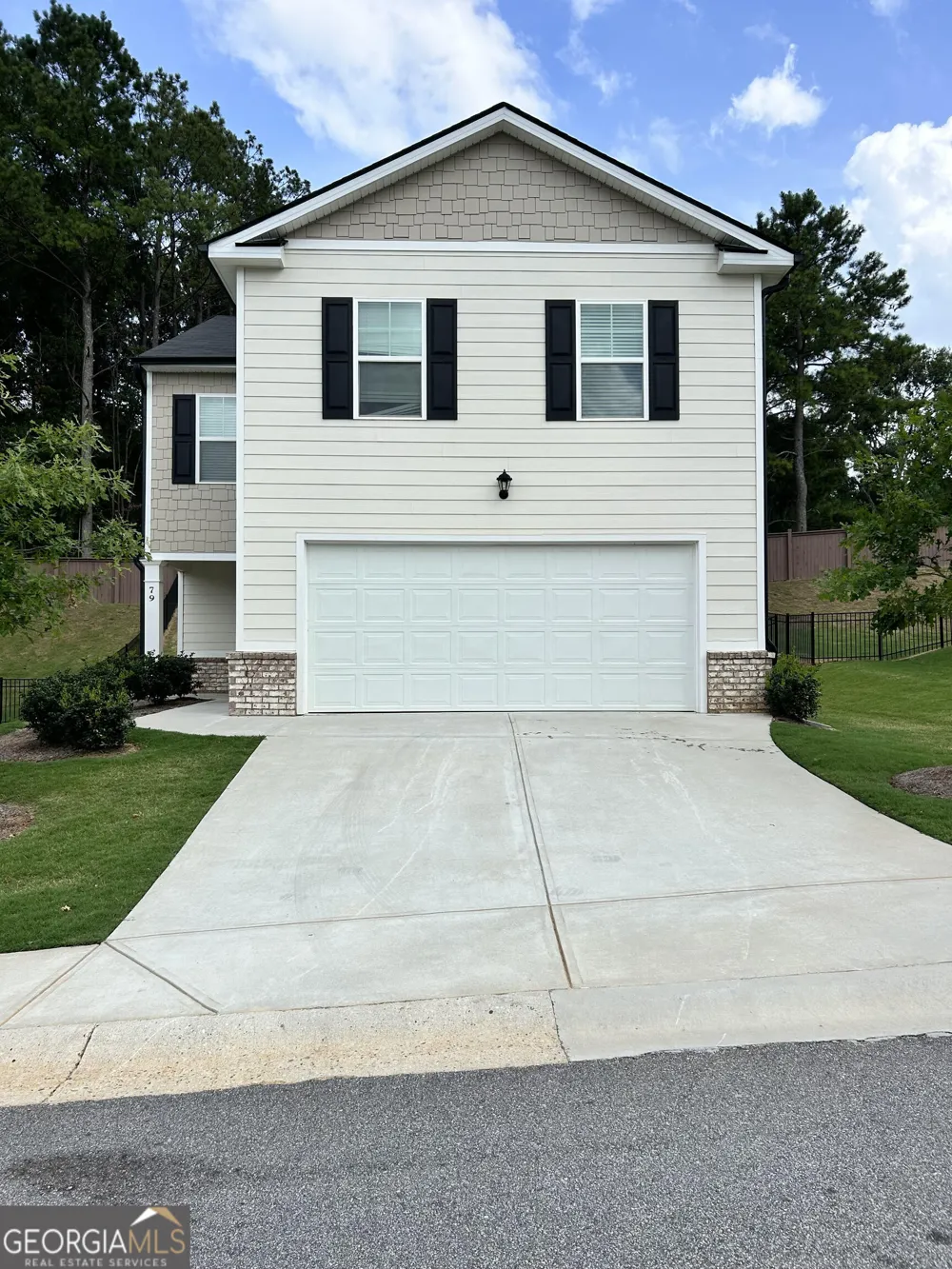 79 Coastal DR Statham, GA 30666