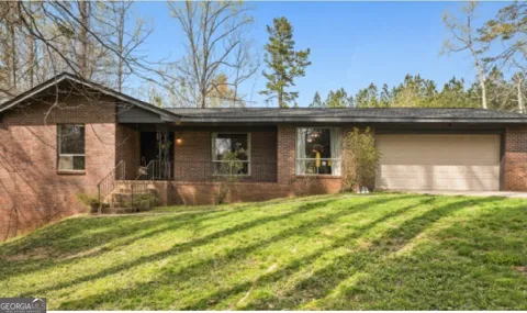 779 Pinehurst DR