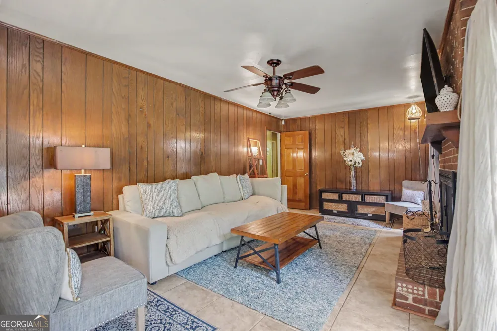 779 Pinehurst DR Fairburn, GA 30213