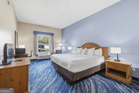 930 UNIT 106 Lake Oconee PKWY