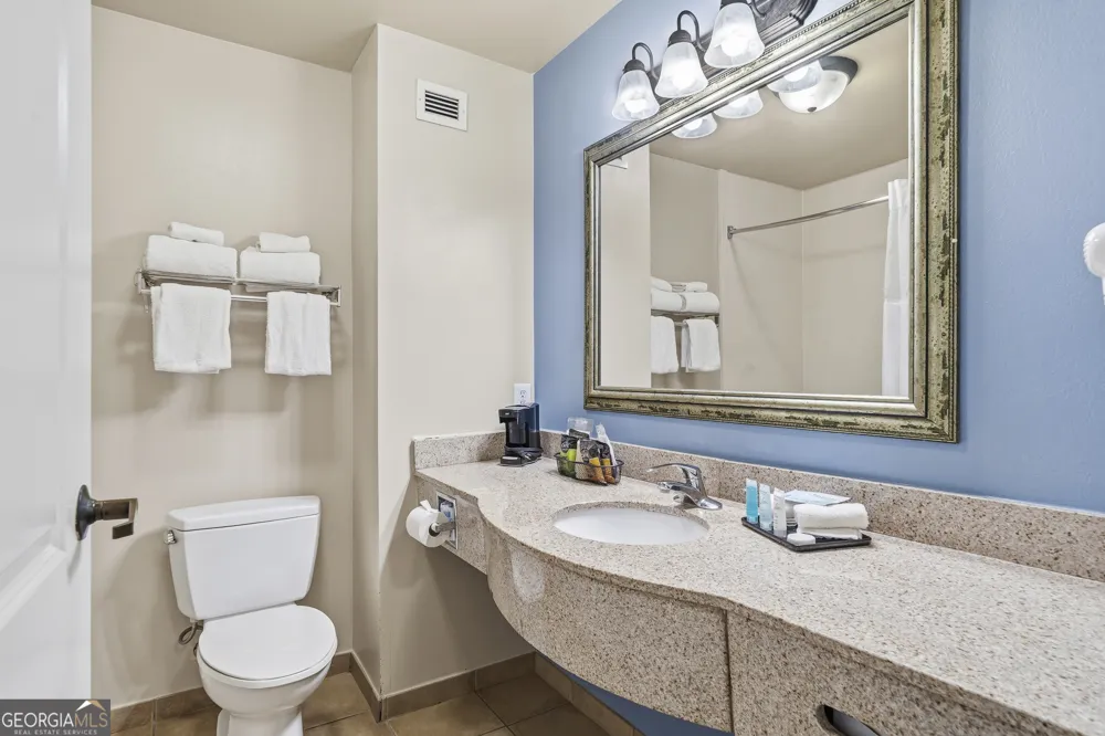 930 UNIT 106 Lake Oconee PKWY Eatonton, GA 31024