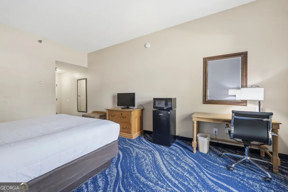 930 UNIT 106 Lake Oconee PKWY Eatonton, GA 31024