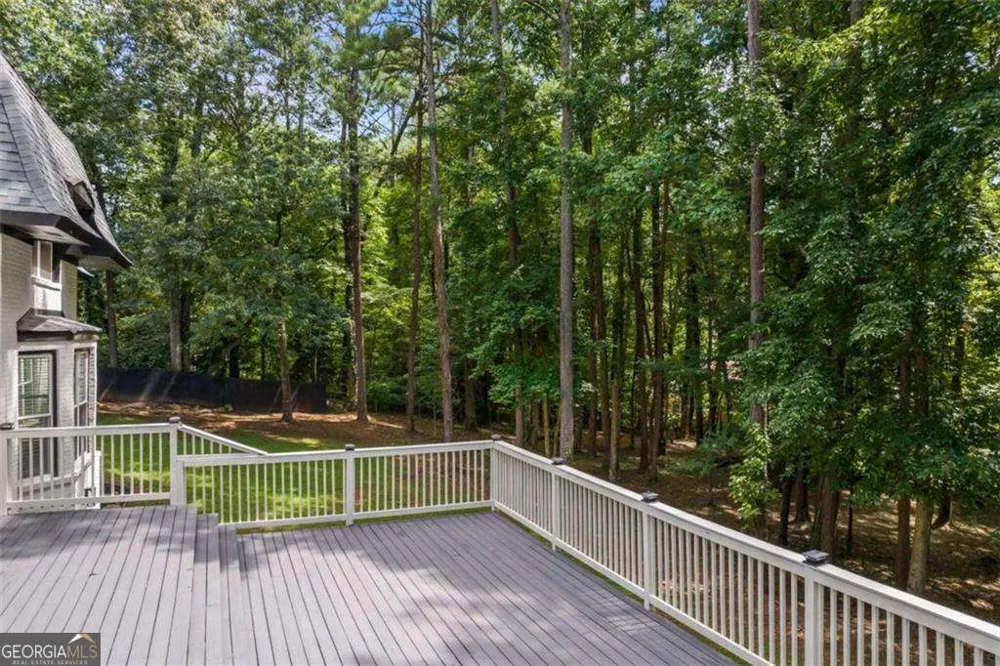 2023 Stoneleigh DR Stone Mountain, GA 30087