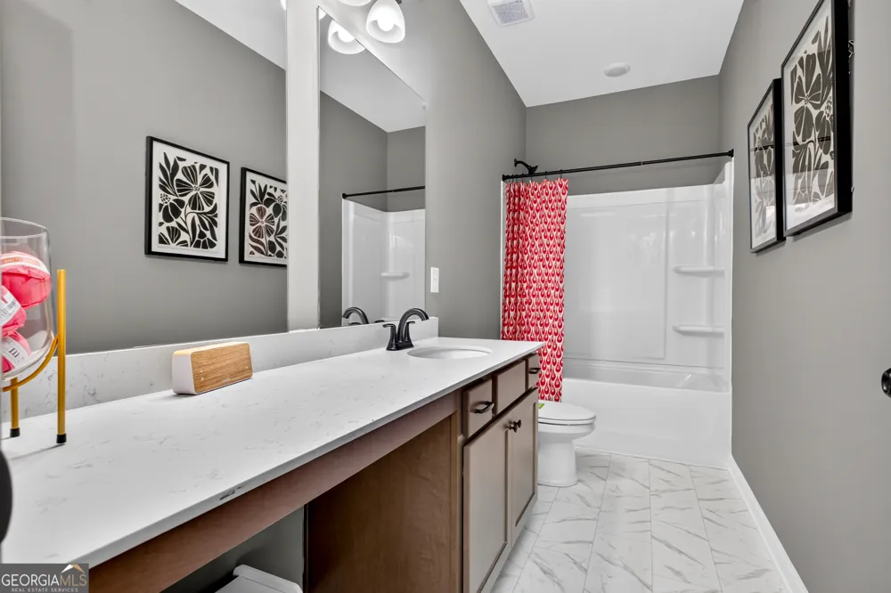 202 Park Bench WAY Byron, GA 31008
