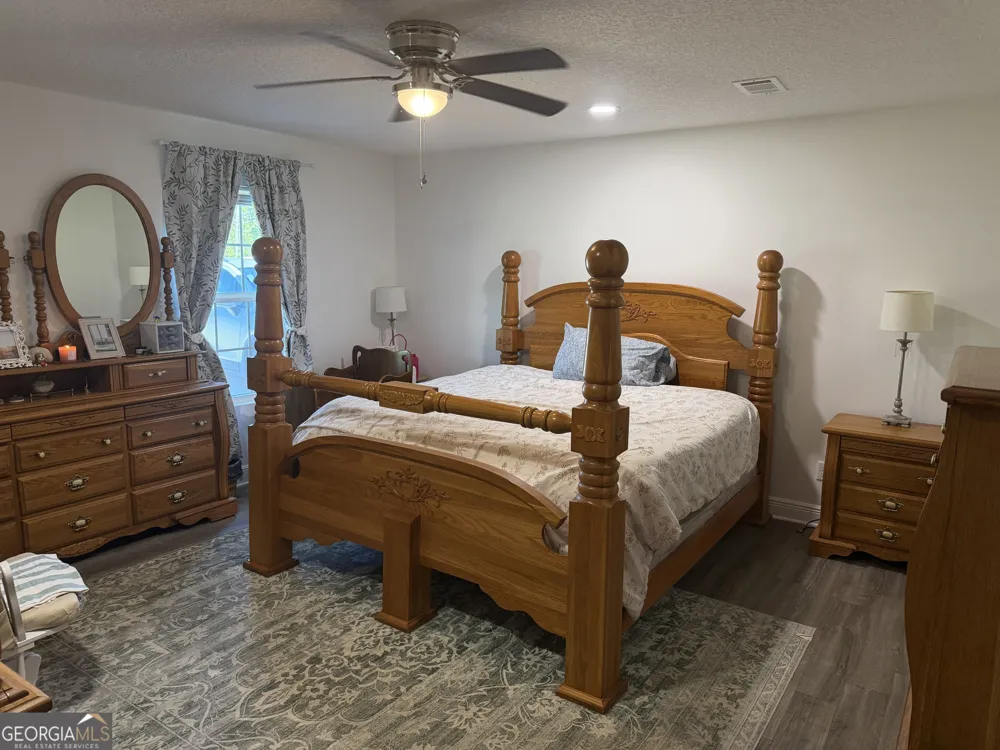 134 Hawks Landing RUN Waynesville, GA 31566