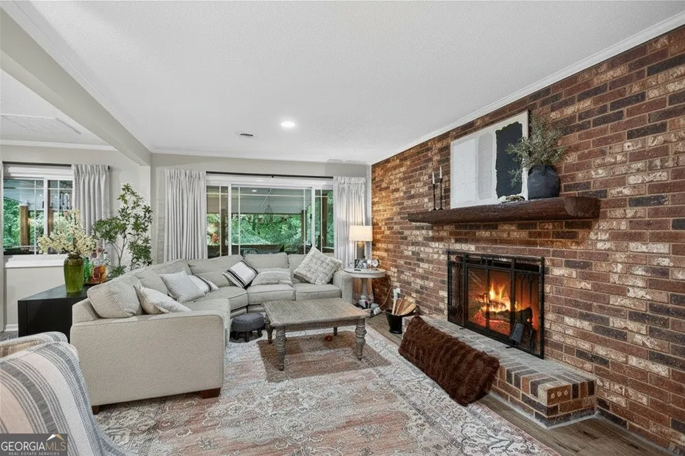 103 Pineneedle DR Westminster, SC 29693