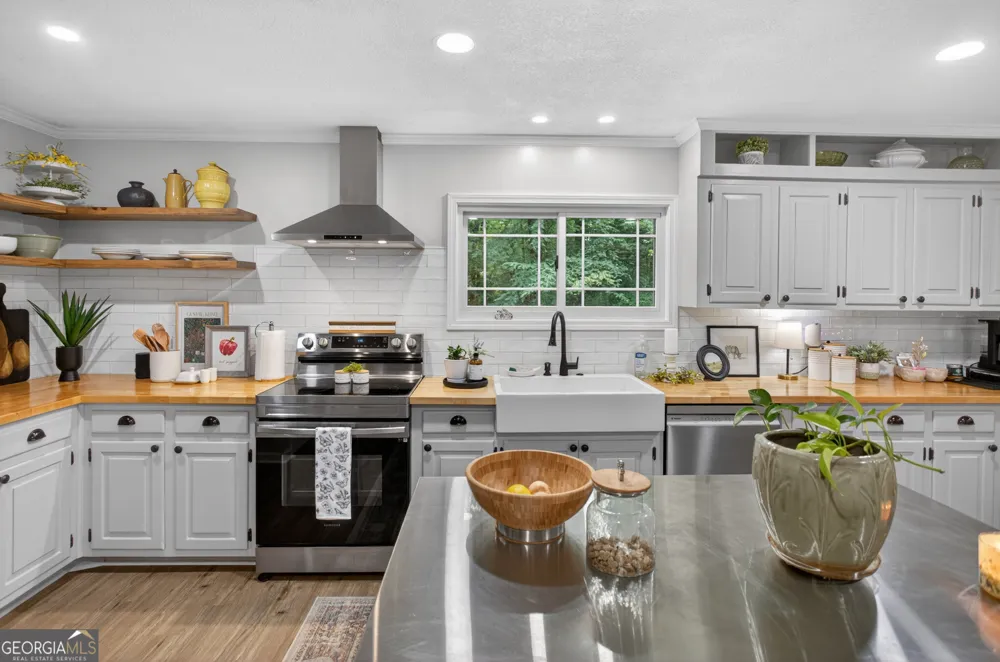103 Pineneedle DR Westminster, SC 29693