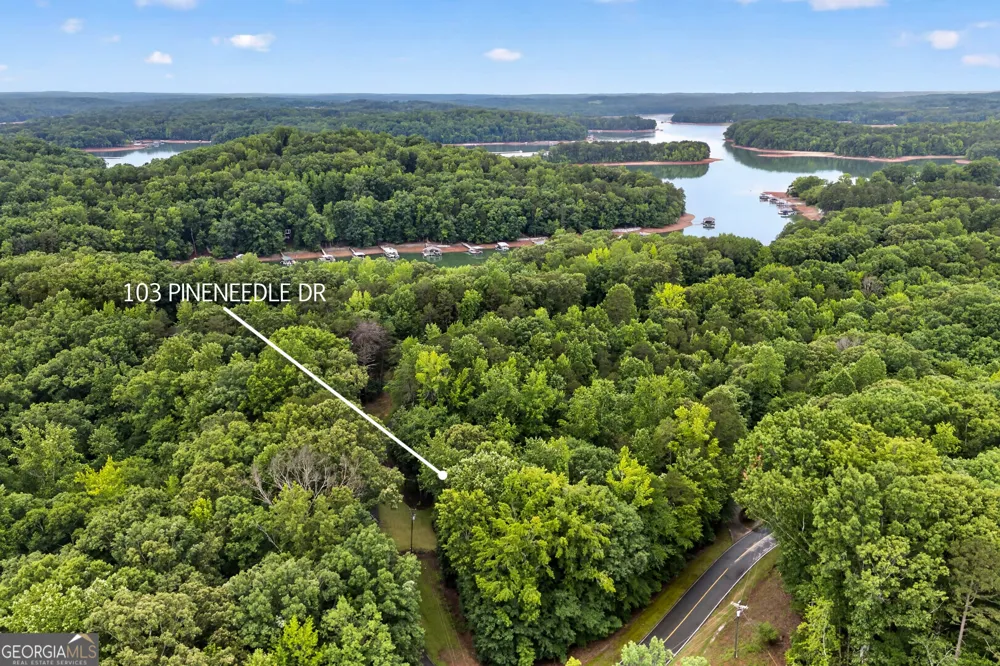 103 Pineneedle DR Westminster, SC 29693