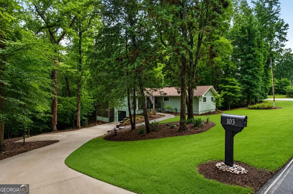 103 Pineneedle DR Westminster, SC 29693