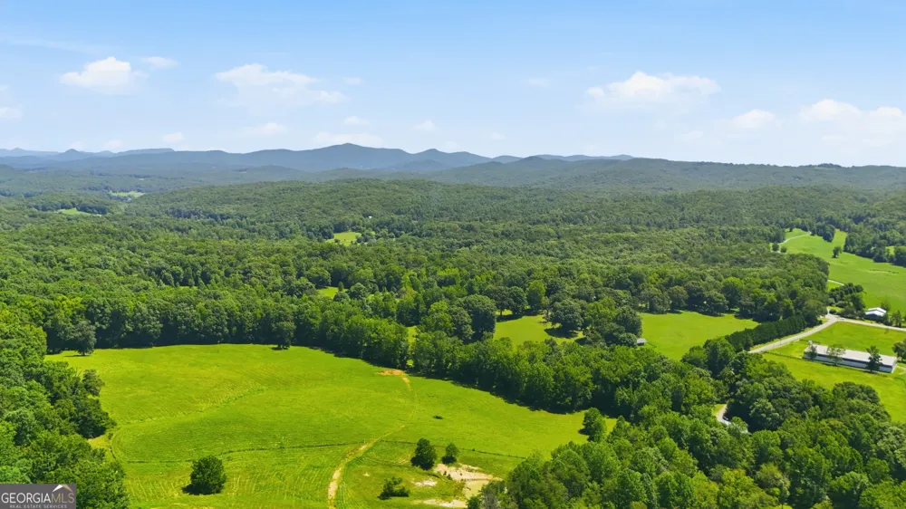 527 Jim Carter RD Clarkesville, GA 30523