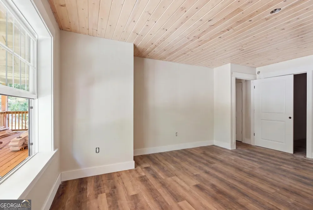 527 Jim Carter RD Clarkesville, GA 30523