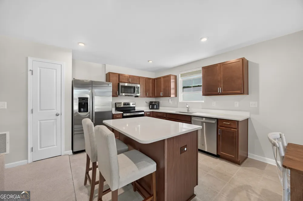 309 Cooper LN Calhoun, GA 30701